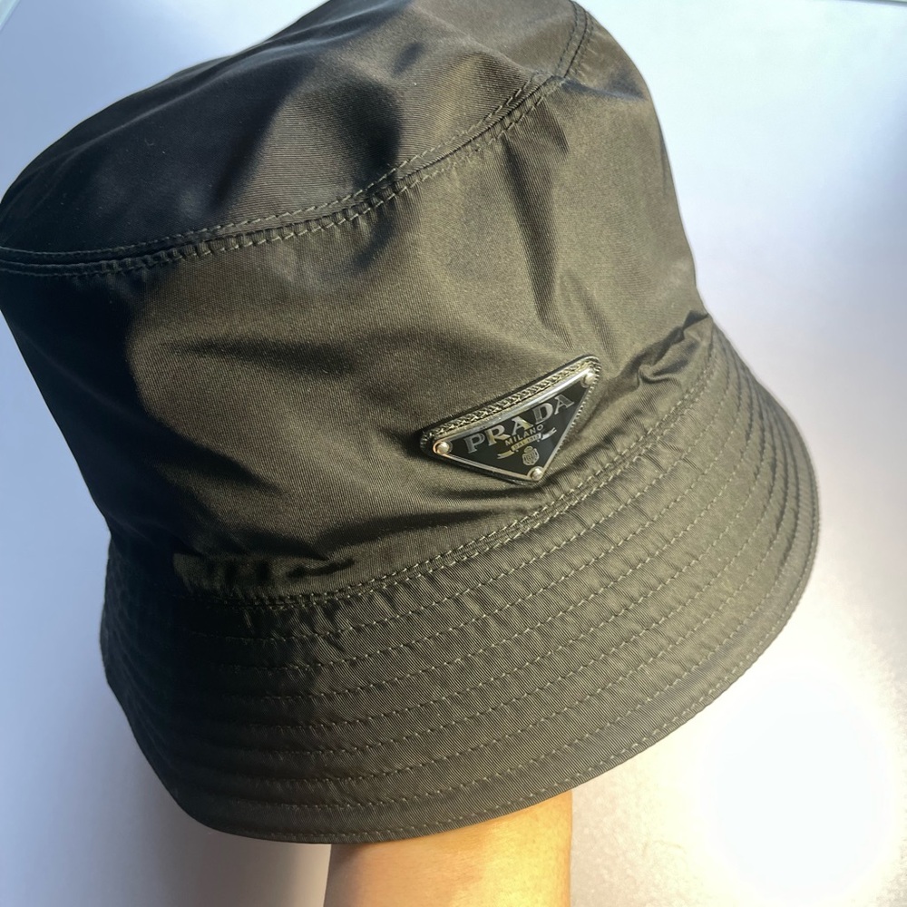 Prada Black Nylon Bucket Hat with Triangle Logo - Picture 2 of 4